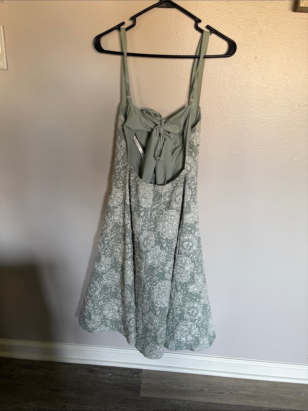 JJs House Mint Green Floral Midi Dress - Picture 8 of 10